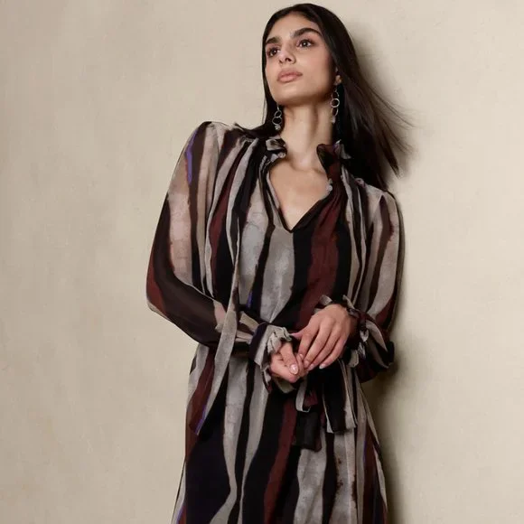 slim fit dress slacks Shop Banana Republic clothing and handbags at SilkRoll. Trade with us!